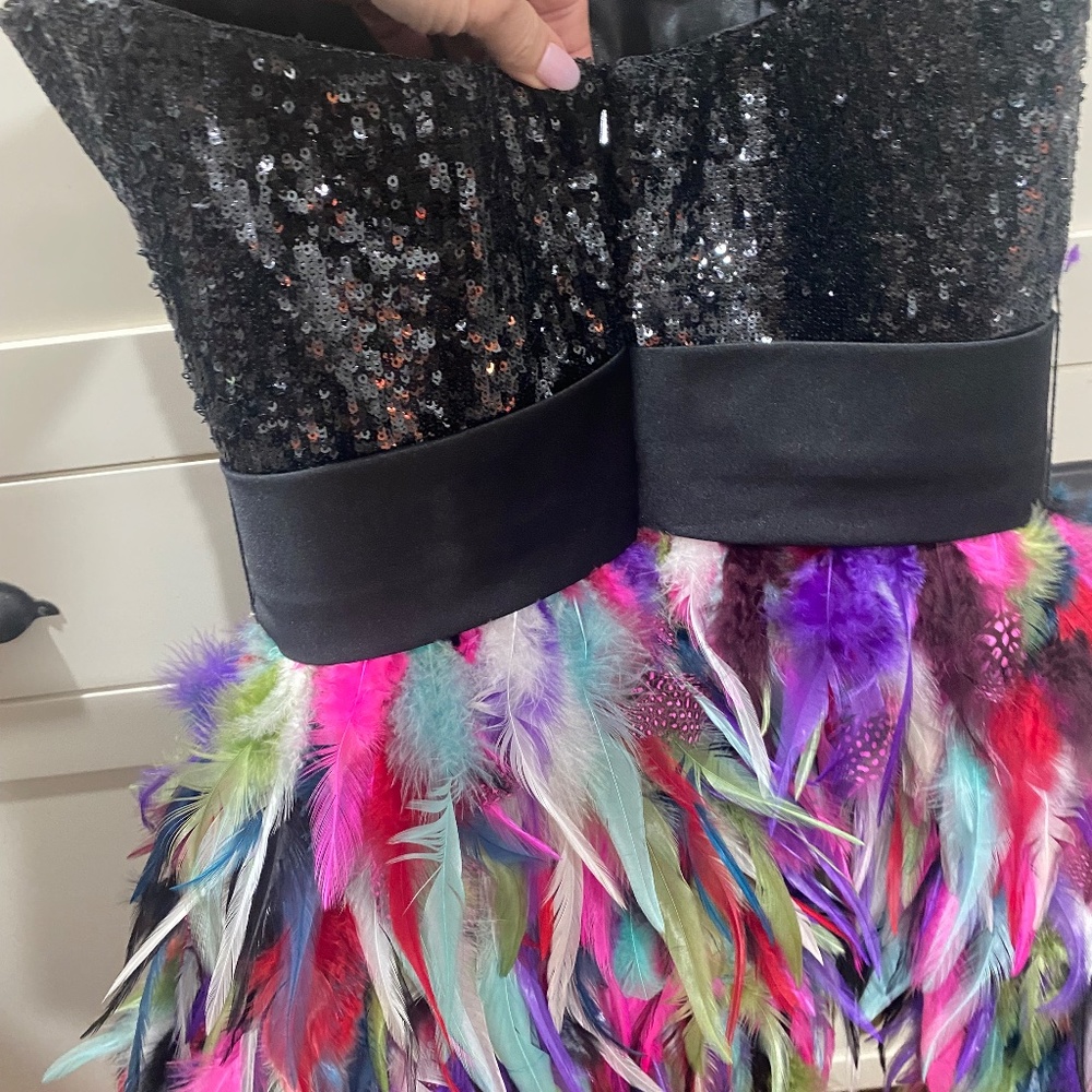 Gorgeous Jovani Feathered Cocktail Dress - Picture 4 of 4